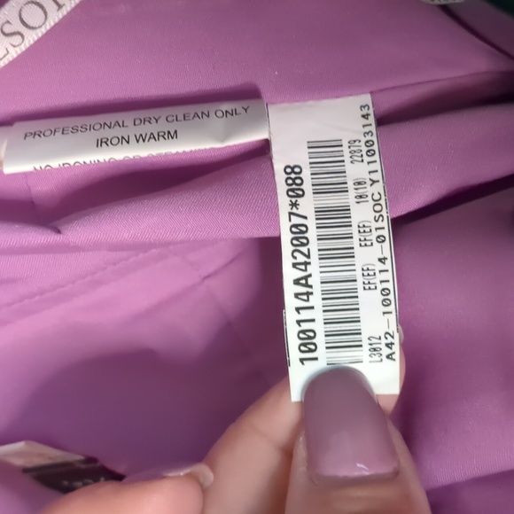 BELSOIE* prom gown size 10, lavender grape EUC. Chiffon sleeves, lined, boning - Picture 9 of 10